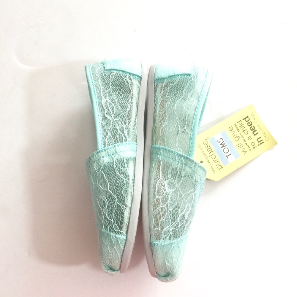 Toms | Classic Lace Slip On Shoe - Picture 3 of 5